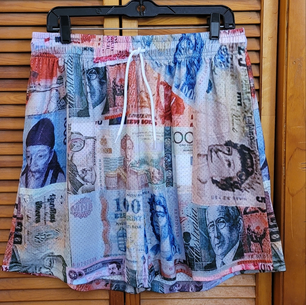 NWOT Bravest Studios Currency/Money Men's Shorts Size Medium